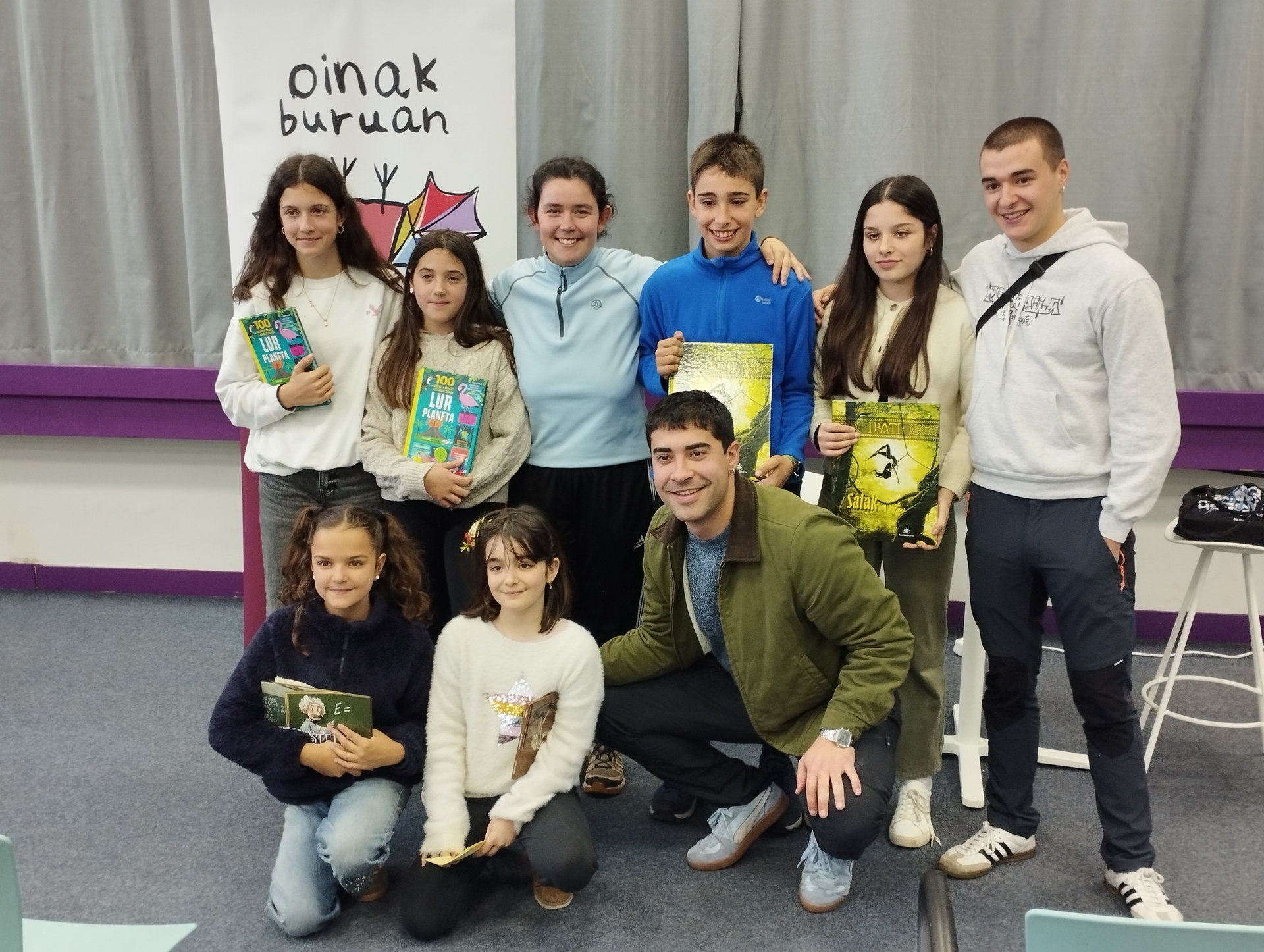 Eskolarteko bertso txapelketa